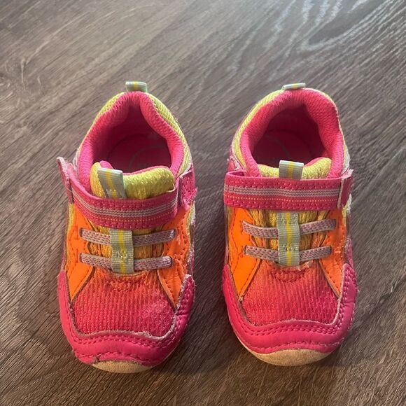 STRIDE RITE  kylo sneaker size 5 - Picture 1 of 5